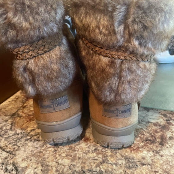 Minnetonka Brown Faux Fur Winter Boots - Picture 3 of 5